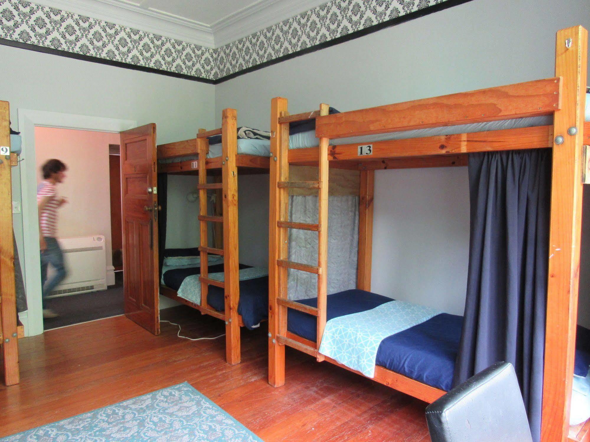 White Elephant Accomodation Motueka Extérieur photo